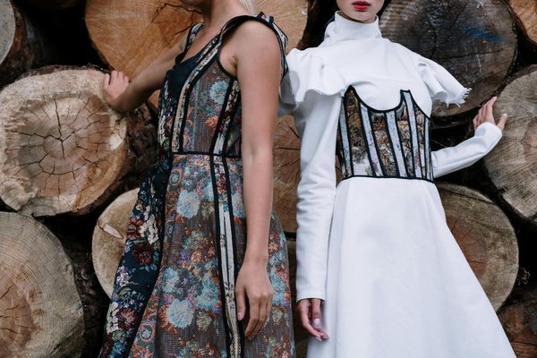 Transformez vos sacs banane en accessoires sportifs stylés : conseils pour un look à la fois chic et fonctionnel !